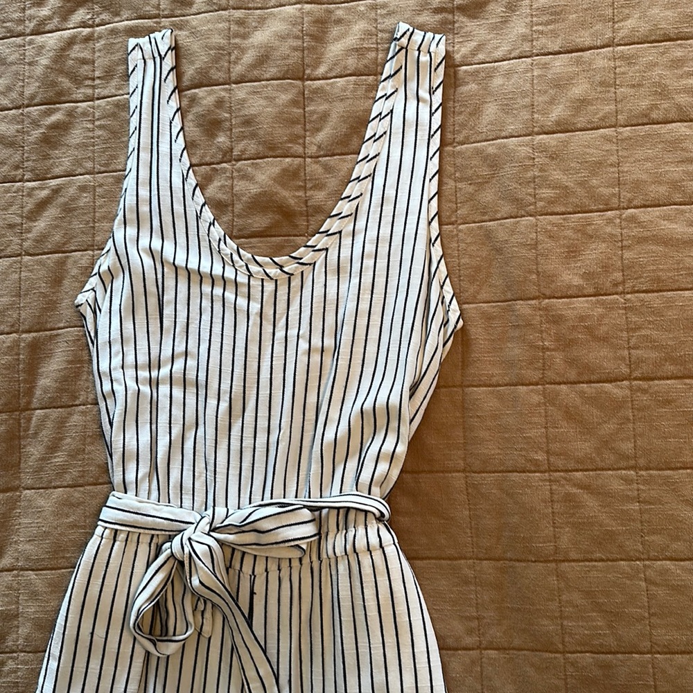 Gap jumper white black pinstripe spring S small